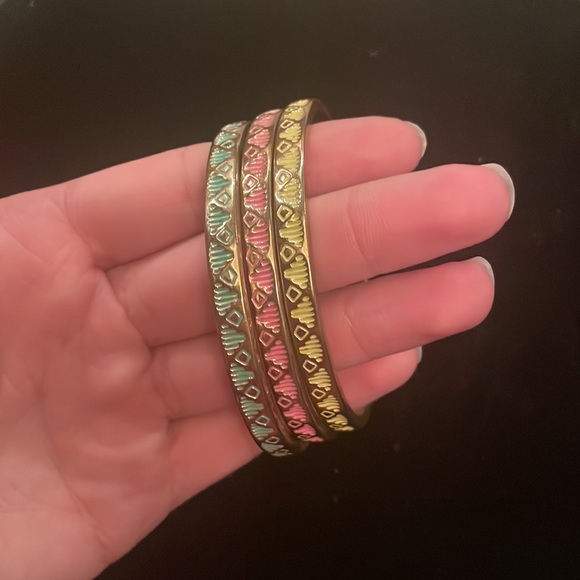 3 Gold Bangle Bracelets - Picture 3 of 3